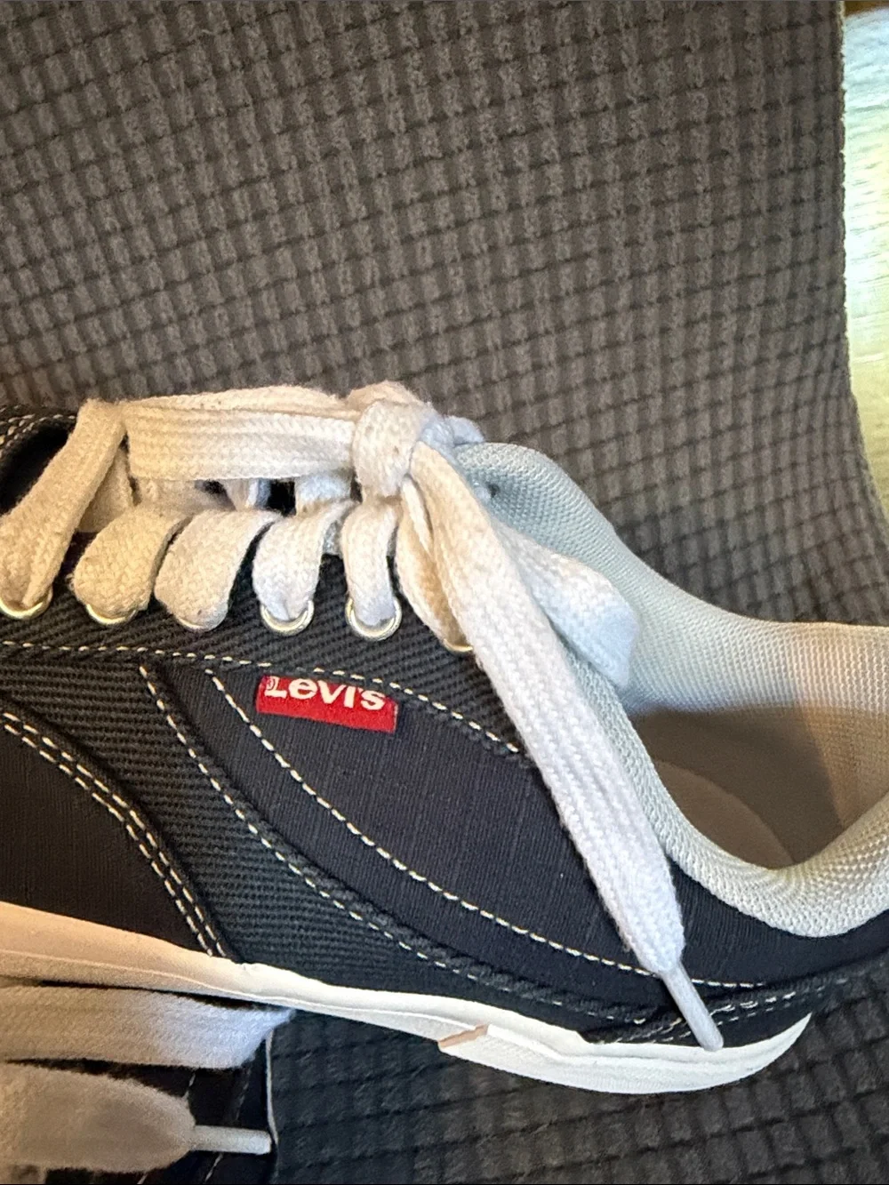 Levis casual low